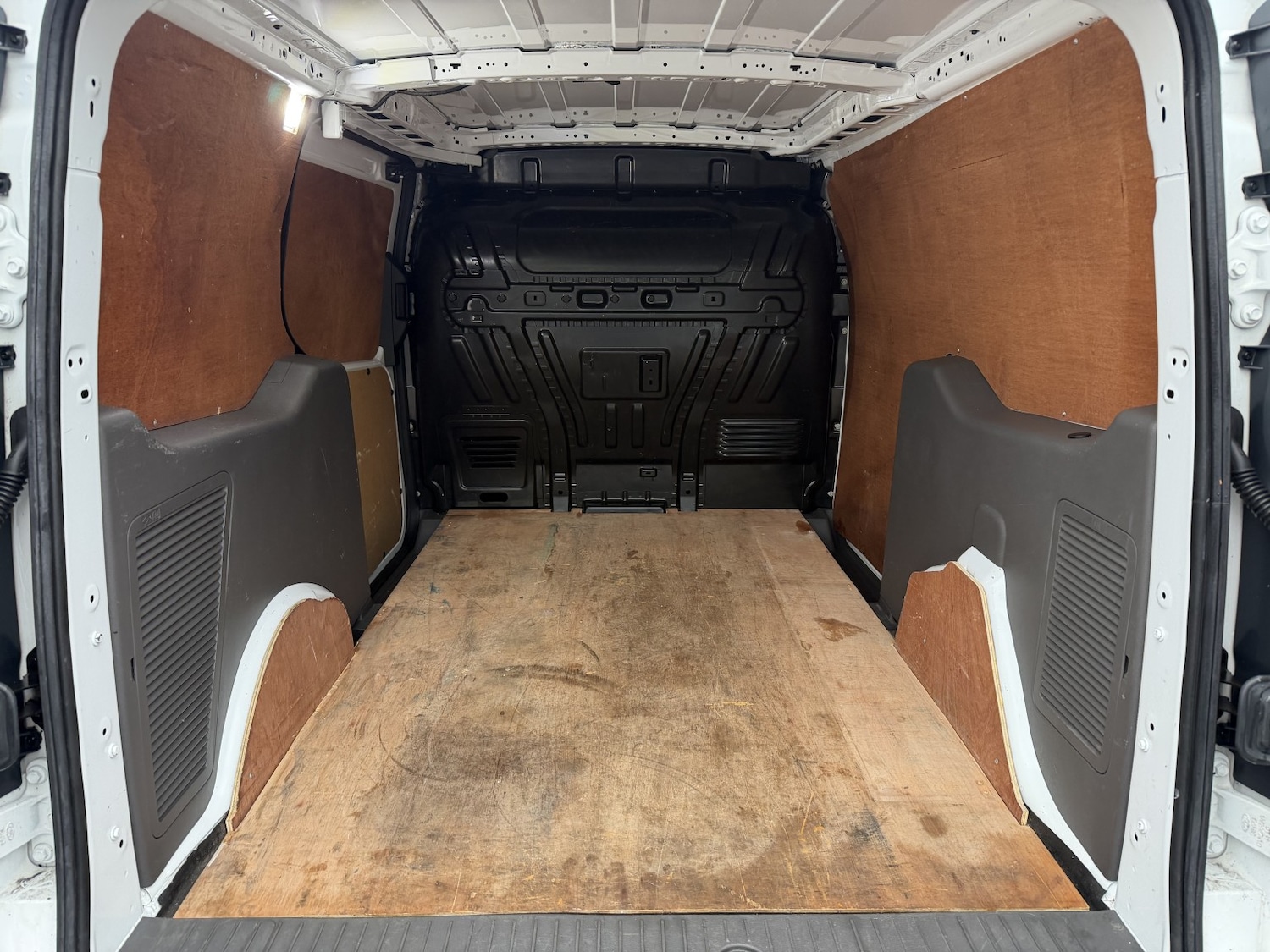 Used Ford Transit Connect 2020 for sale - 77609981: Photo 35