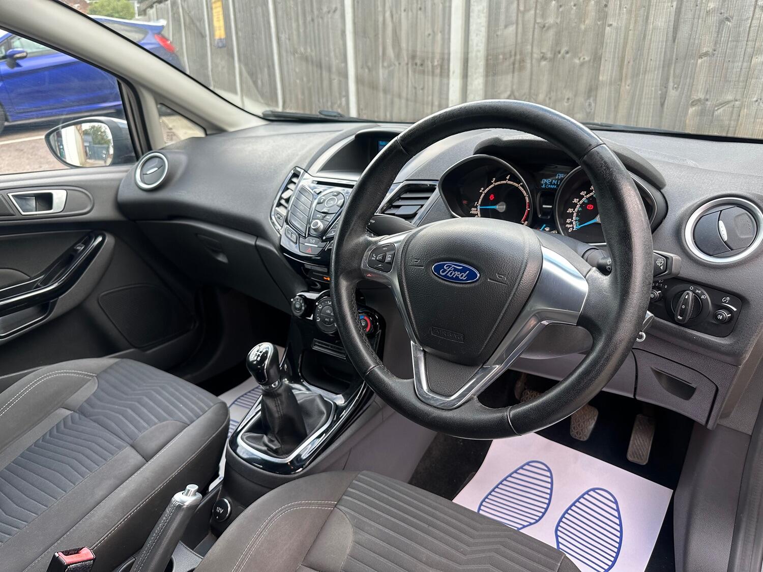 Used Ford Fiesta 2015 for sale - 76211947: Photo 11