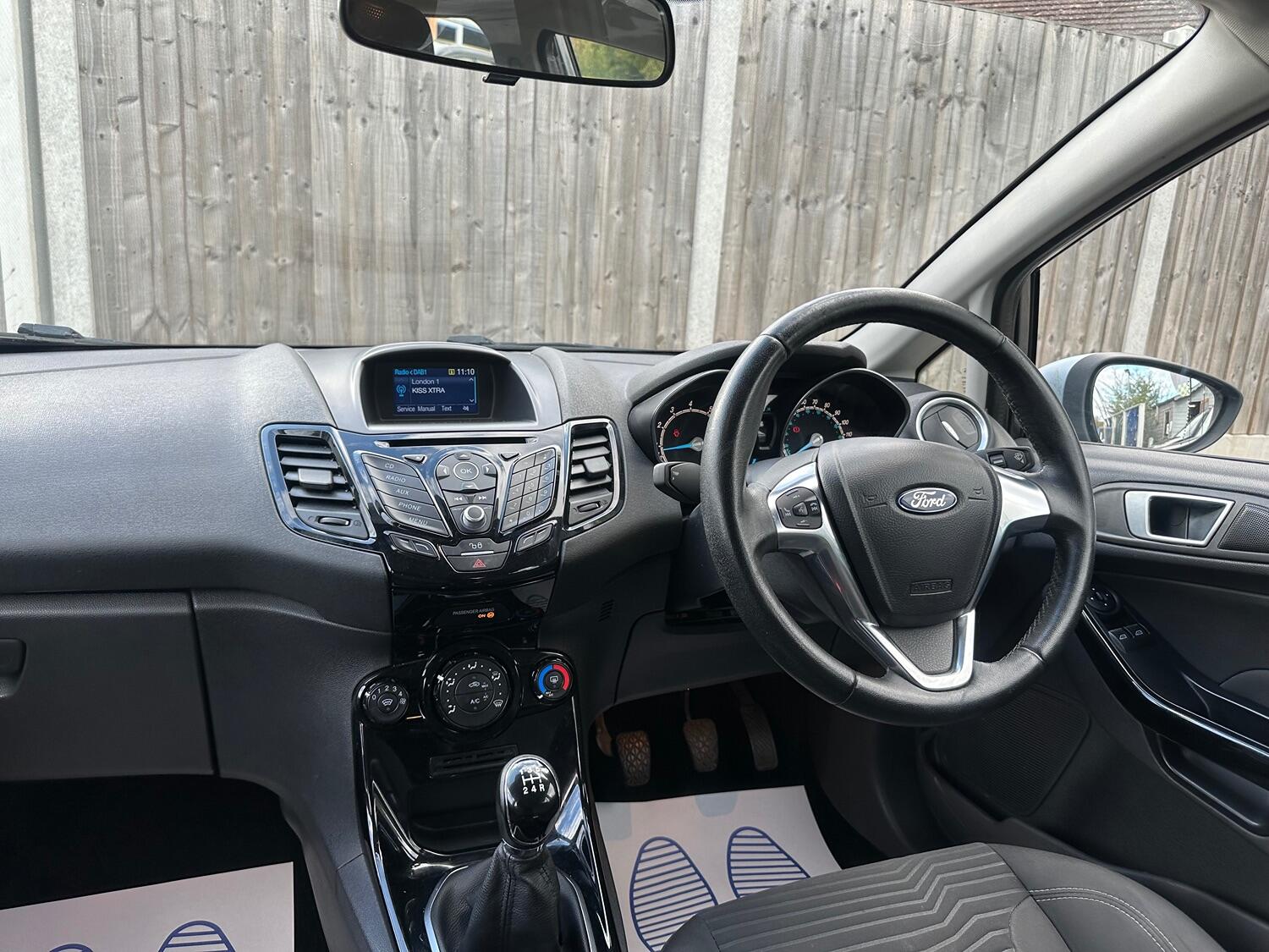 Used Ford Fiesta 2015 for sale - 76211947: Photo 21