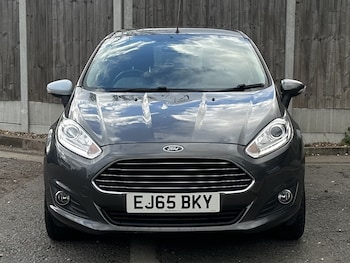 Used Ford Fiesta 2015 for sale - 76211947: Photo 2