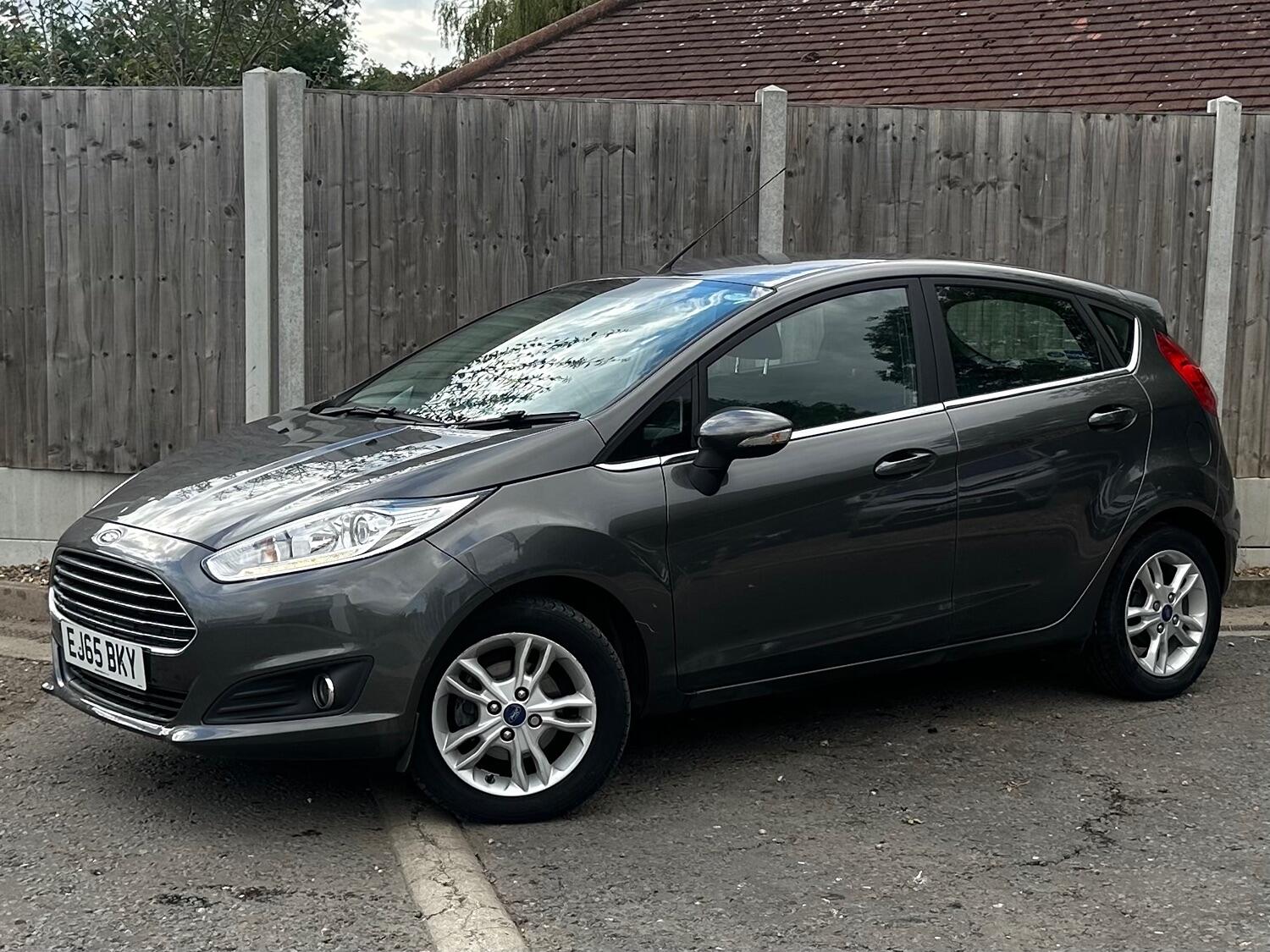Used Ford Fiesta 2015 for sale - 76211947: Photo 3