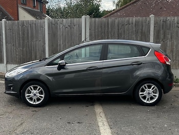 Used Ford Fiesta 2015 for sale - 76211947: Photo 4