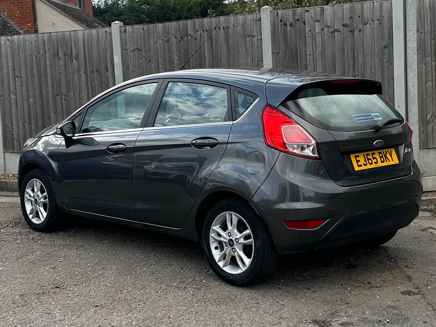 Used Ford Fiesta 2015 for sale - 76211947: Photo 5