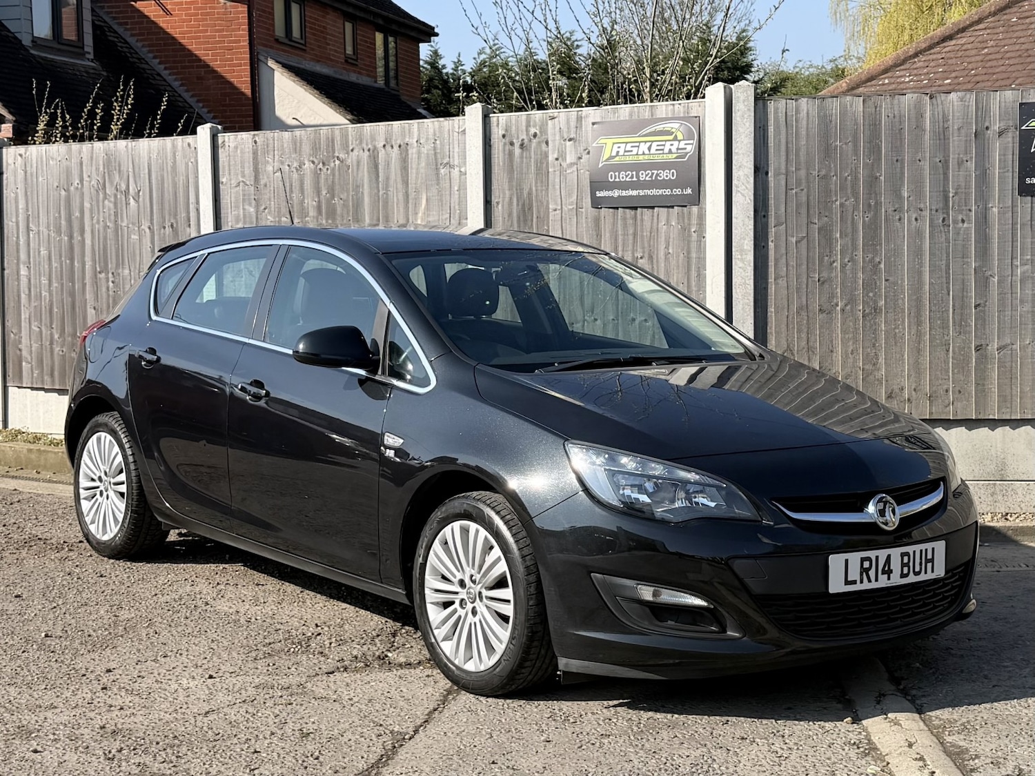 Used Vauxhall Astra 2014 for sale - 77977024: Photo 24
