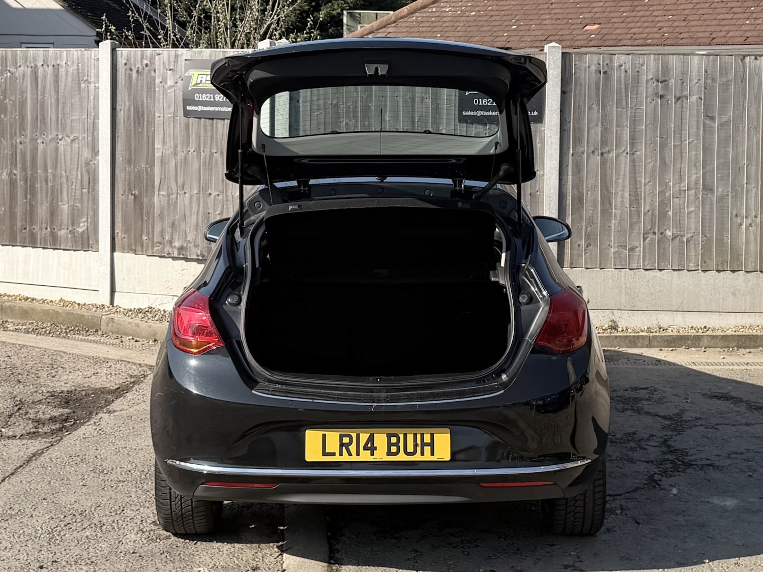 Used Vauxhall Astra 2014 for sale - 77977024: Photo 7