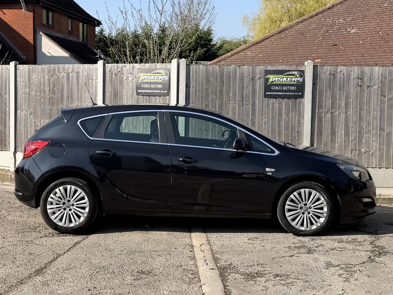 Used Vauxhall Astra 2014 for sale - 77977024: Photo 9