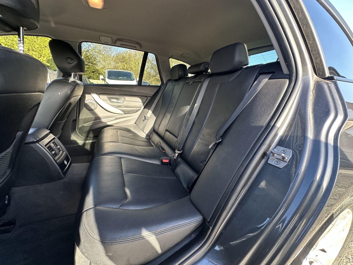 Used BMW 3 Series 2015 for sale - 76799137: Photo 19