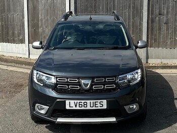 Used Dacia Sandero Stepway 2018 for sale - 78956827: Photo