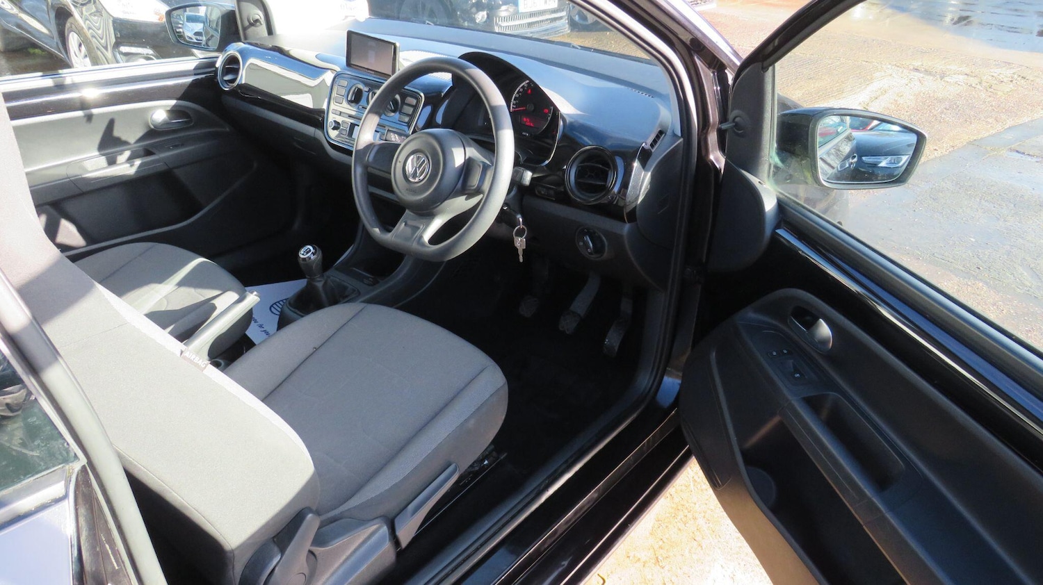 Used Volkswagen up! for sale - 78135934: Photo 10