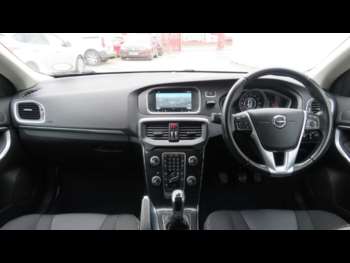 Used Volvo V40 2016 for sale - 74618430: Photo