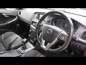 Used Volvo V40 2016 for sale - 74618430: Photo