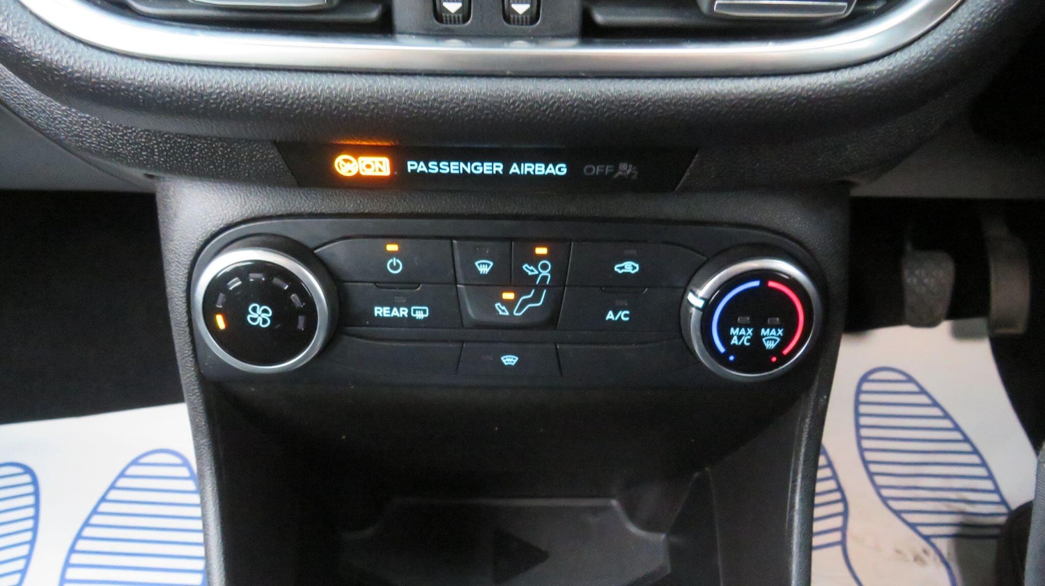 Used Ford Fiesta 2018 for sale - 76512419: Photo 25