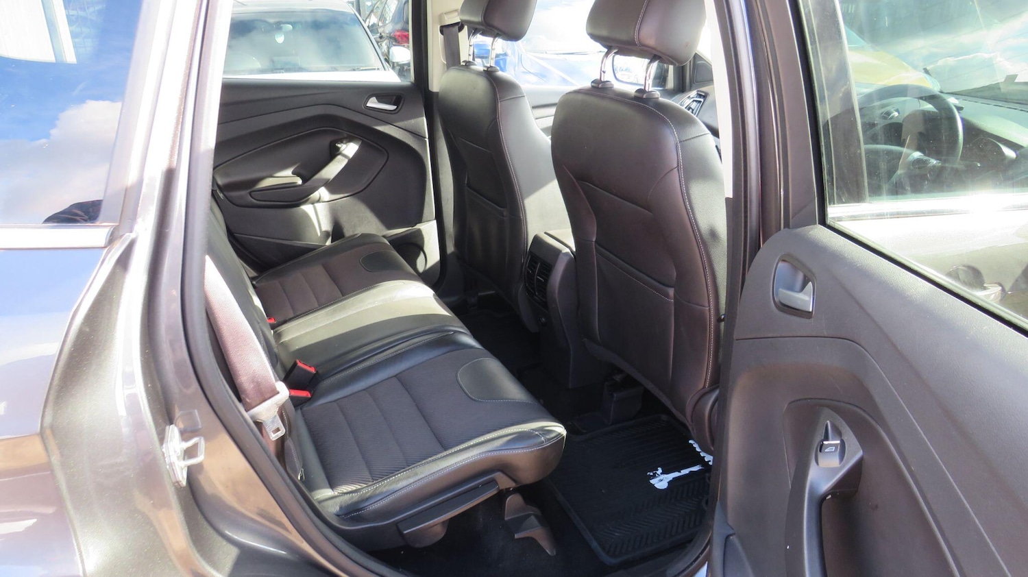 Used Ford Kuga 2015 for sale - 76371360: Photo 13
