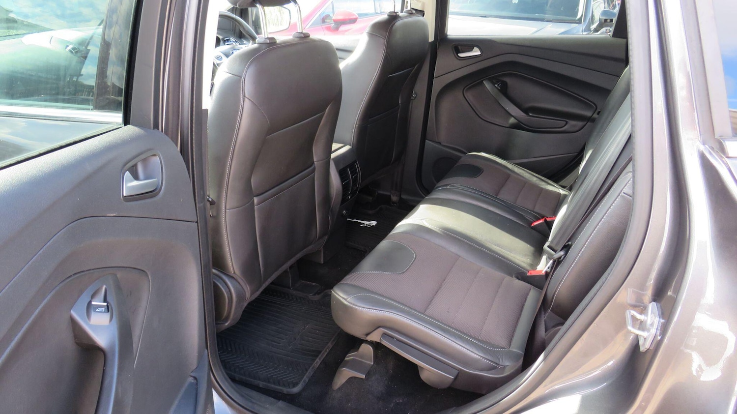 Used Ford Kuga 2015 for sale - 76371360: Photo 15
