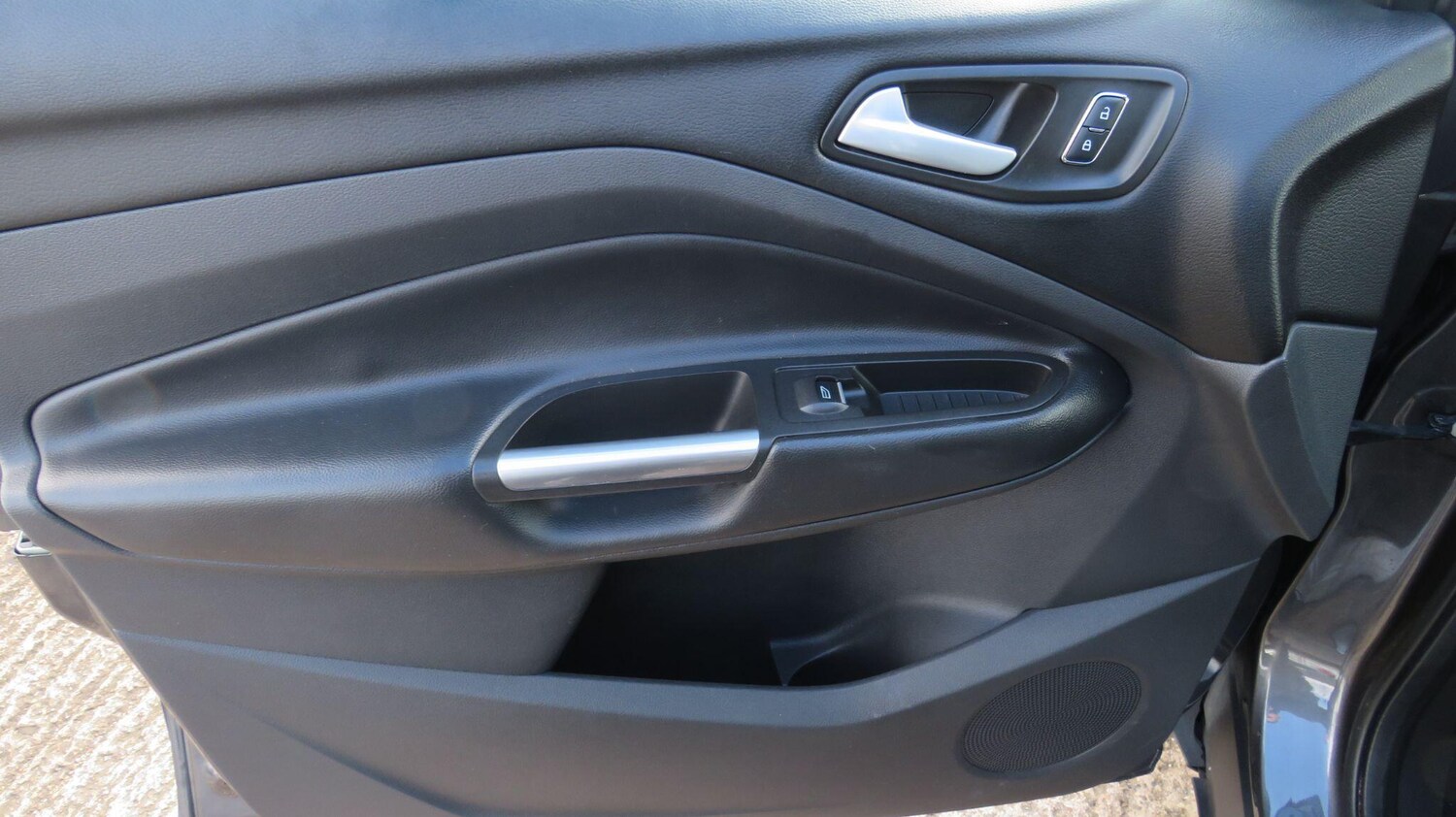 Used Ford Kuga 2015 for sale - 76371360: Photo 21