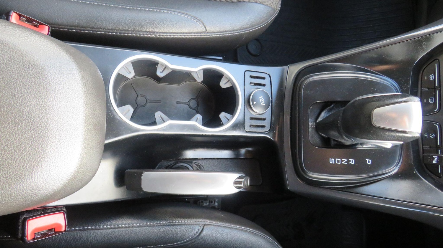 Used Ford Kuga 2015 for sale - 76371360: Photo 31