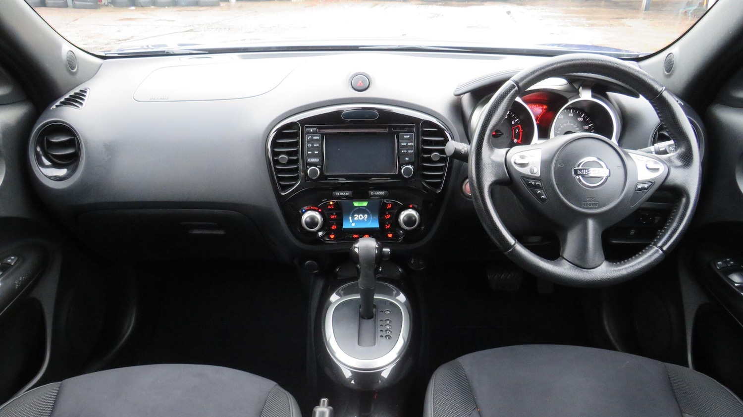 Used Nissan Juke 2017 for sale - 76855649: Photo 2