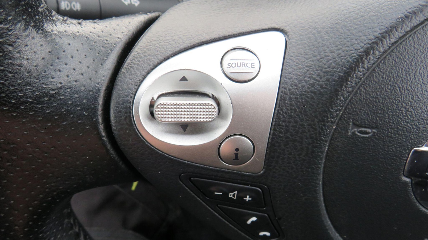 Used Nissan Juke 2017 for sale - 76855649: Photo 21