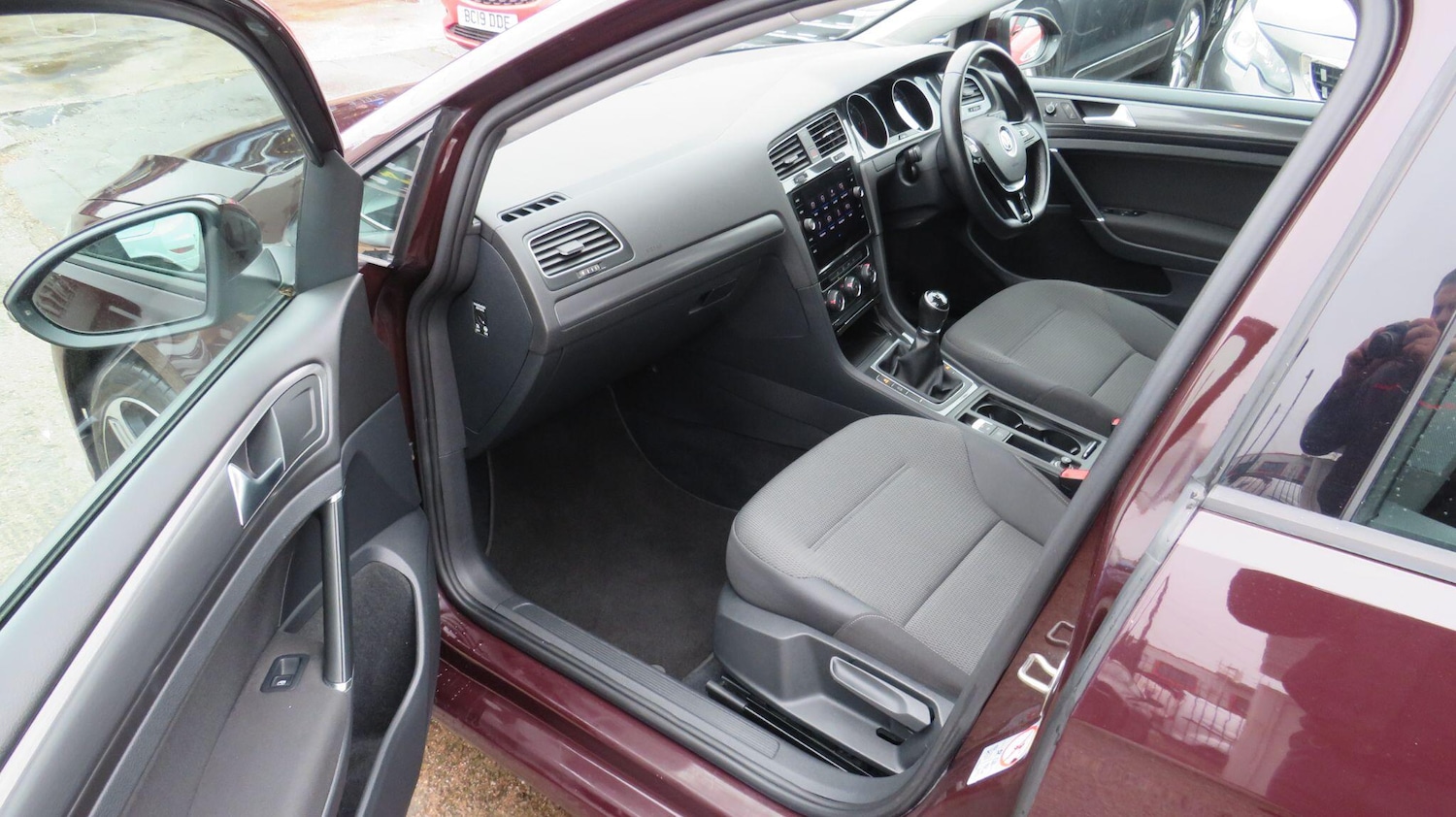 Used Volkswagen Golf 2017 for sale - 77166431: Photo 15