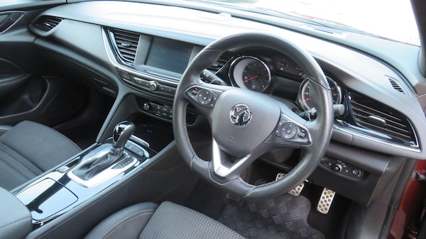 Used Vauxhall Insignia 2019 for sale - 74622353: Photo 2