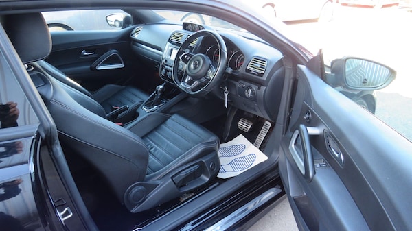 Used Volkswagen Scirocco for sale - 74280885: Photo 11