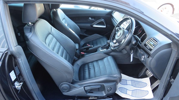 Used Volkswagen Scirocco for sale - 74280885: Photo 12