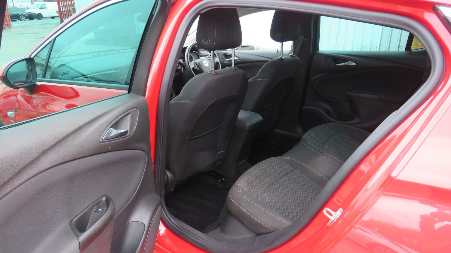 Used Vauxhall Astra for sale - 76997113: Photo 15