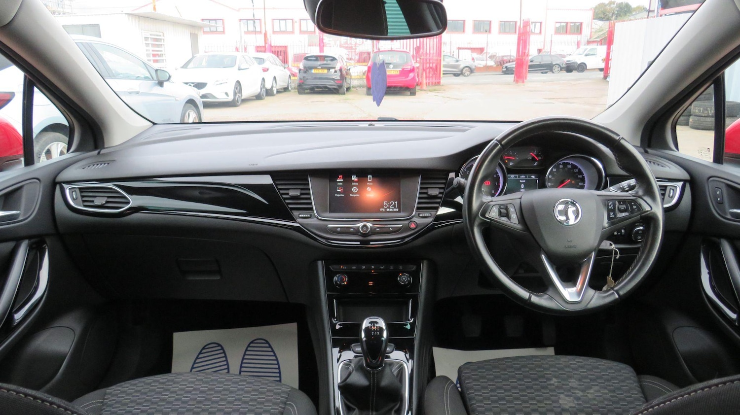 Used Vauxhall Astra for sale - 76997113: Photo 2