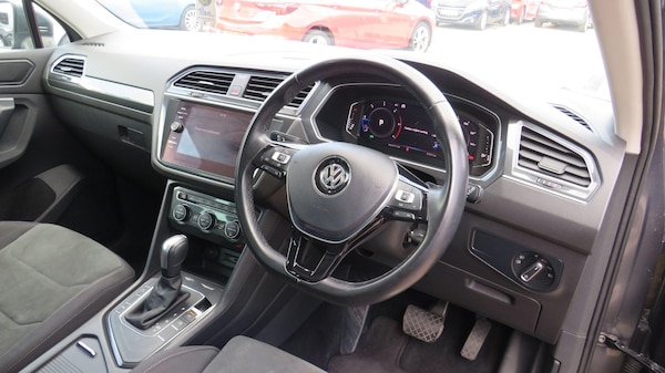 Used Volkswagen Tiguan 2020 for sale - 75128030: Photo 3