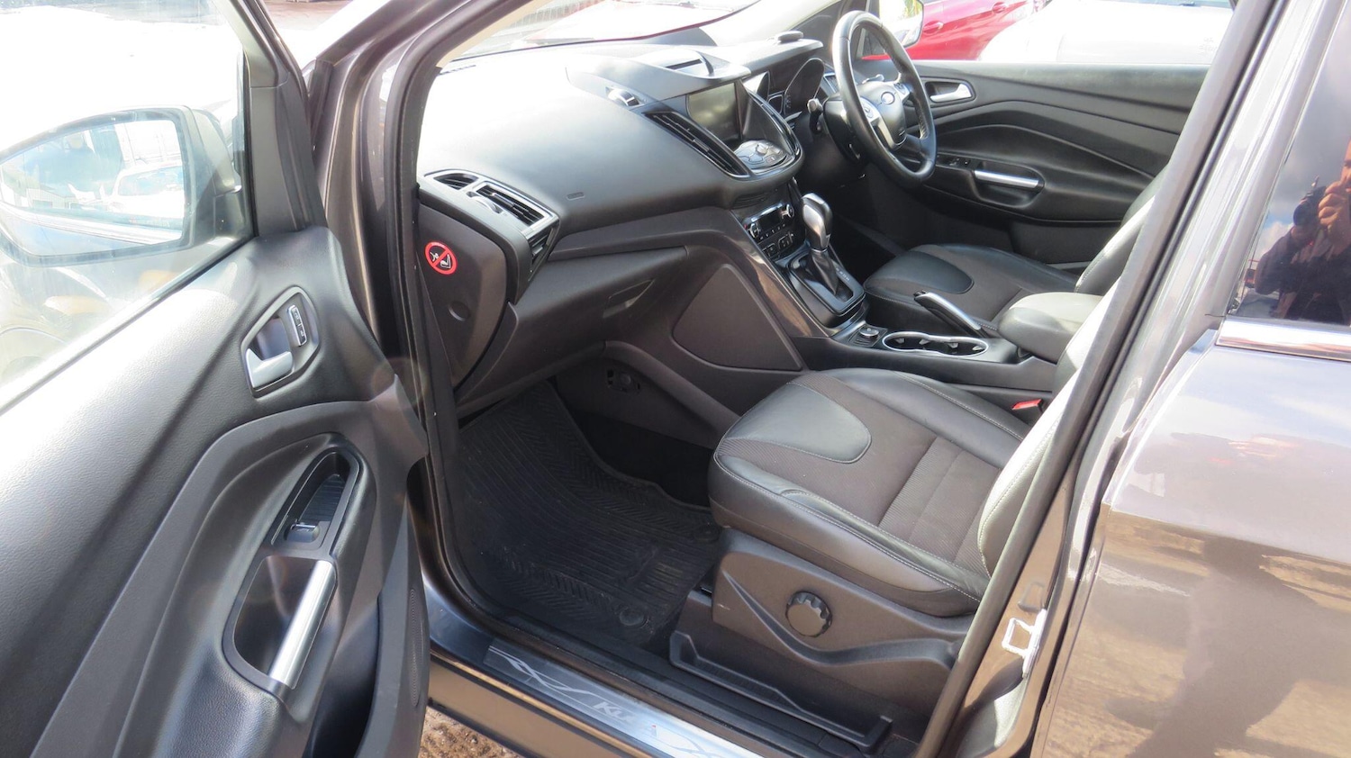 Used Ford Kuga 2015 for sale - 77440807: Photo 16