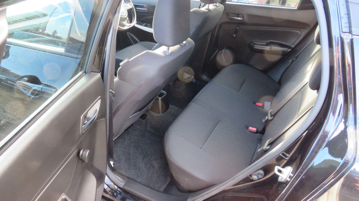 Used Suzuki Swift for sale - 77242413: Photo 14