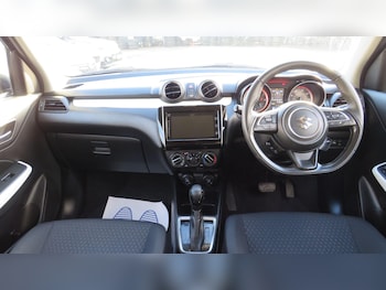 Used Suzuki Swift 2023 for sale - 77242413: Photo