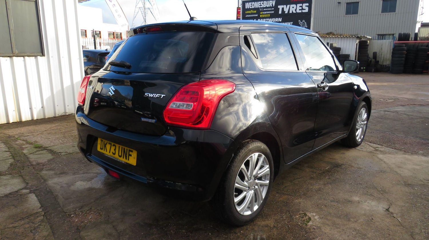 Used Suzuki Swift for sale - 77242413: Photo 9