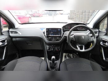 Used Peugeot 208 2018 for sale - 75166437: Photo