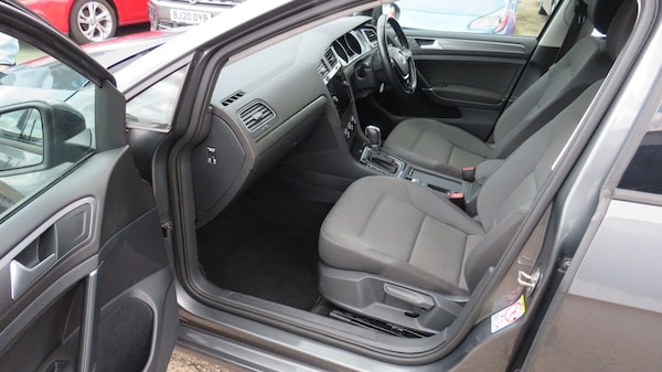 Used Volkswagen Golf 2018 for sale - 75319655: Photo 16