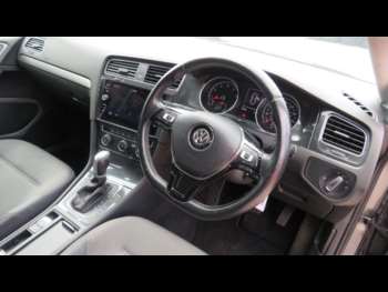 Used Volkswagen Golf 2018 for sale - 75319655: Photo