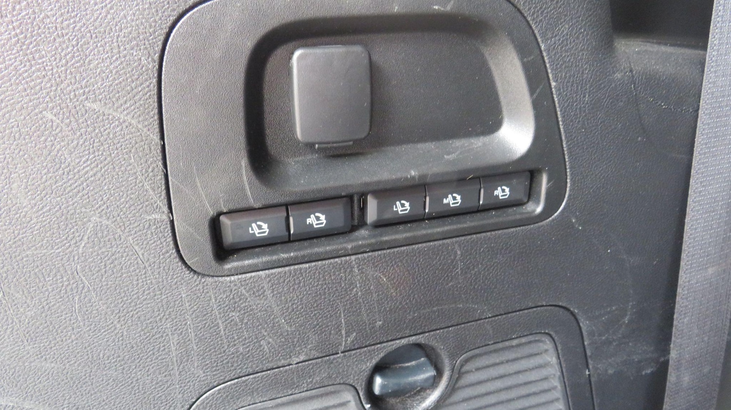 Used Ford S-Max 2019 for sale - 76936573: Photo 10