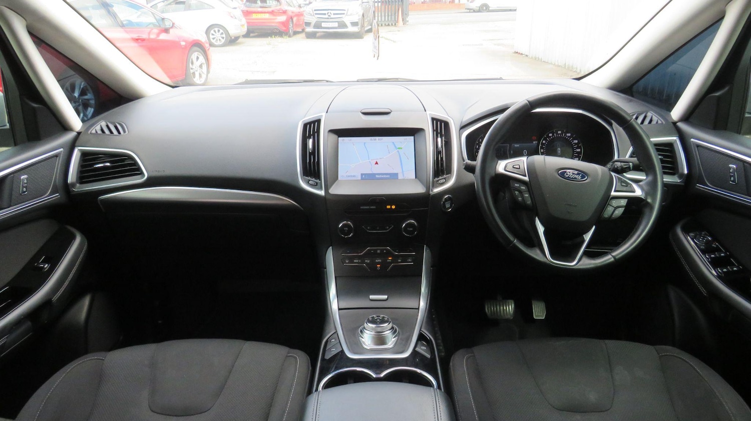 Used Ford S-Max 2019 for sale - 76936573: Photo 2