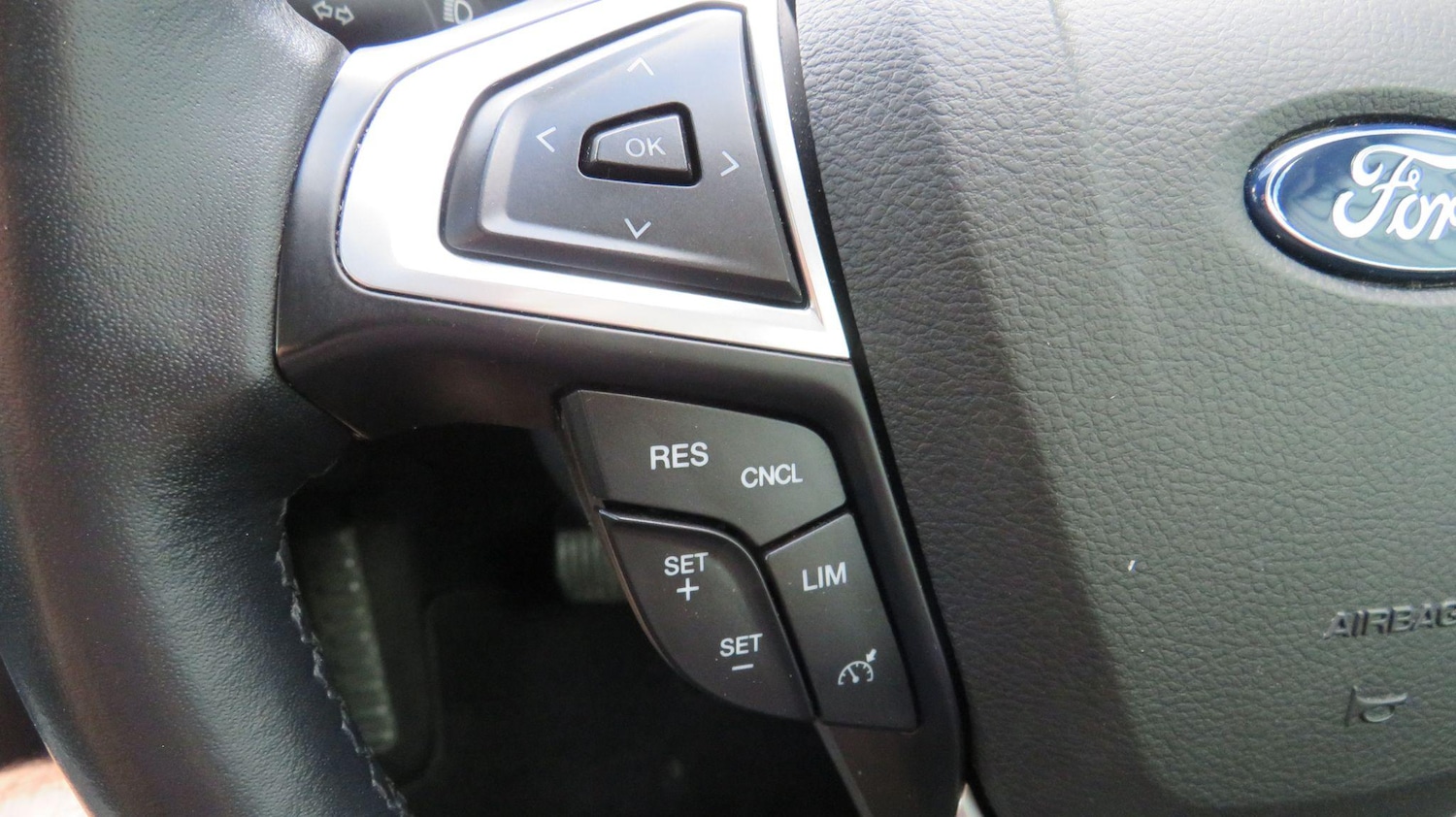 Used Ford S-Max 2019 for sale - 76936573: Photo 28