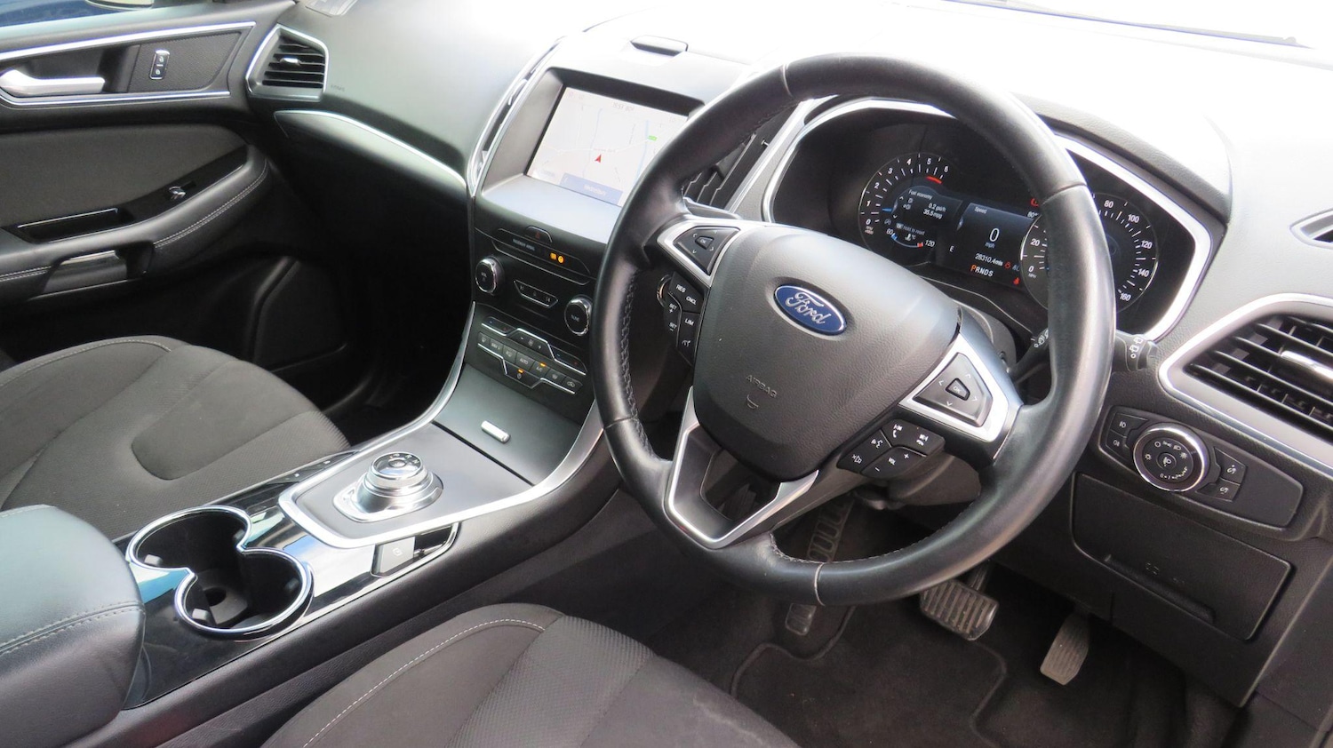 Used Ford S-Max 2019 for sale - 76936573: Photo 3