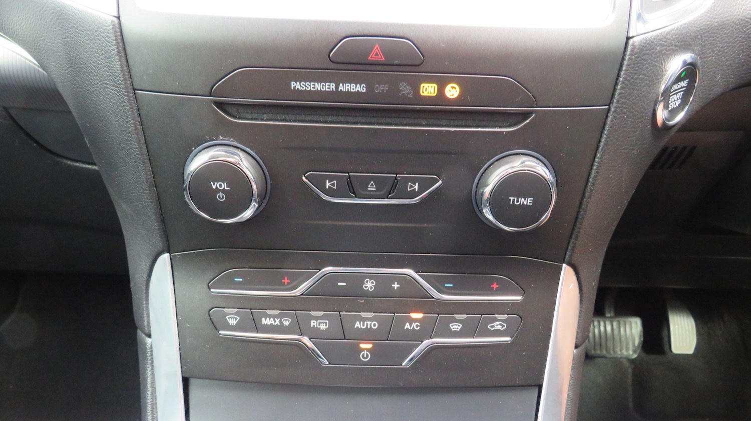 Used Ford S-Max 2019 for sale - 76936573: Photo 33