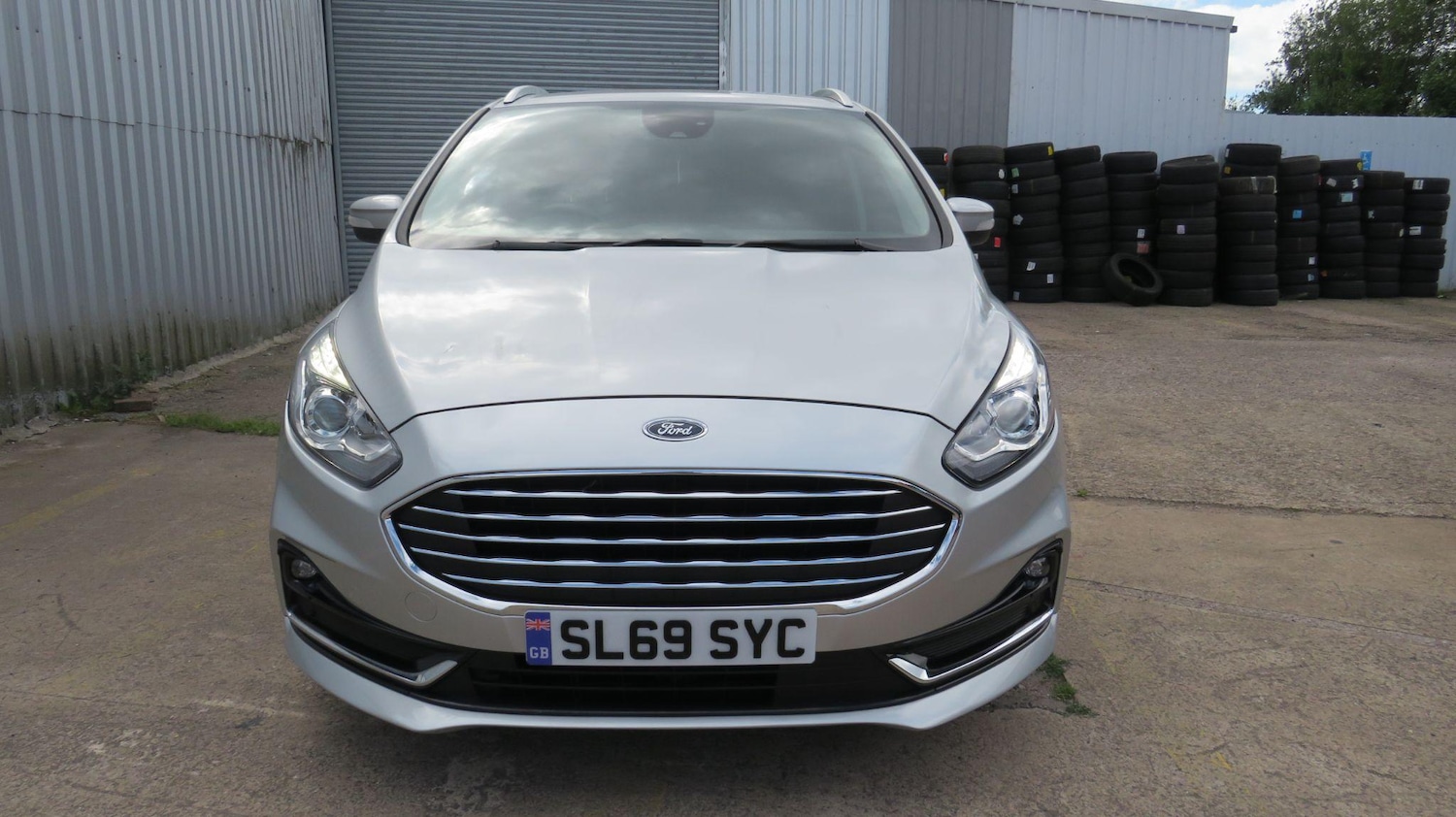 Used Ford S-Max 2019 for sale - 76936573: Photo 4
