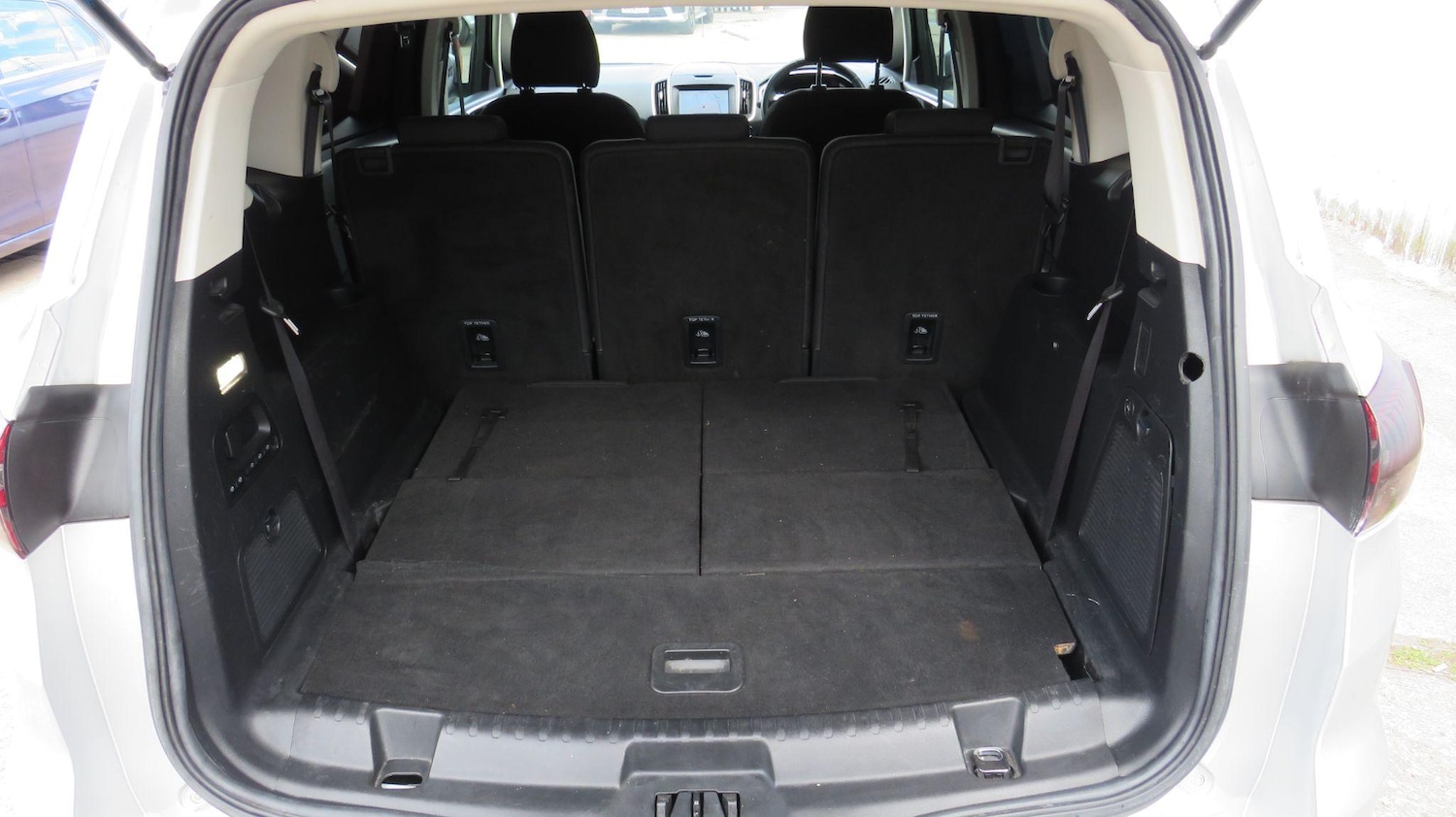 Used Ford S-Max 2019 for sale - 76936573: Photo 8