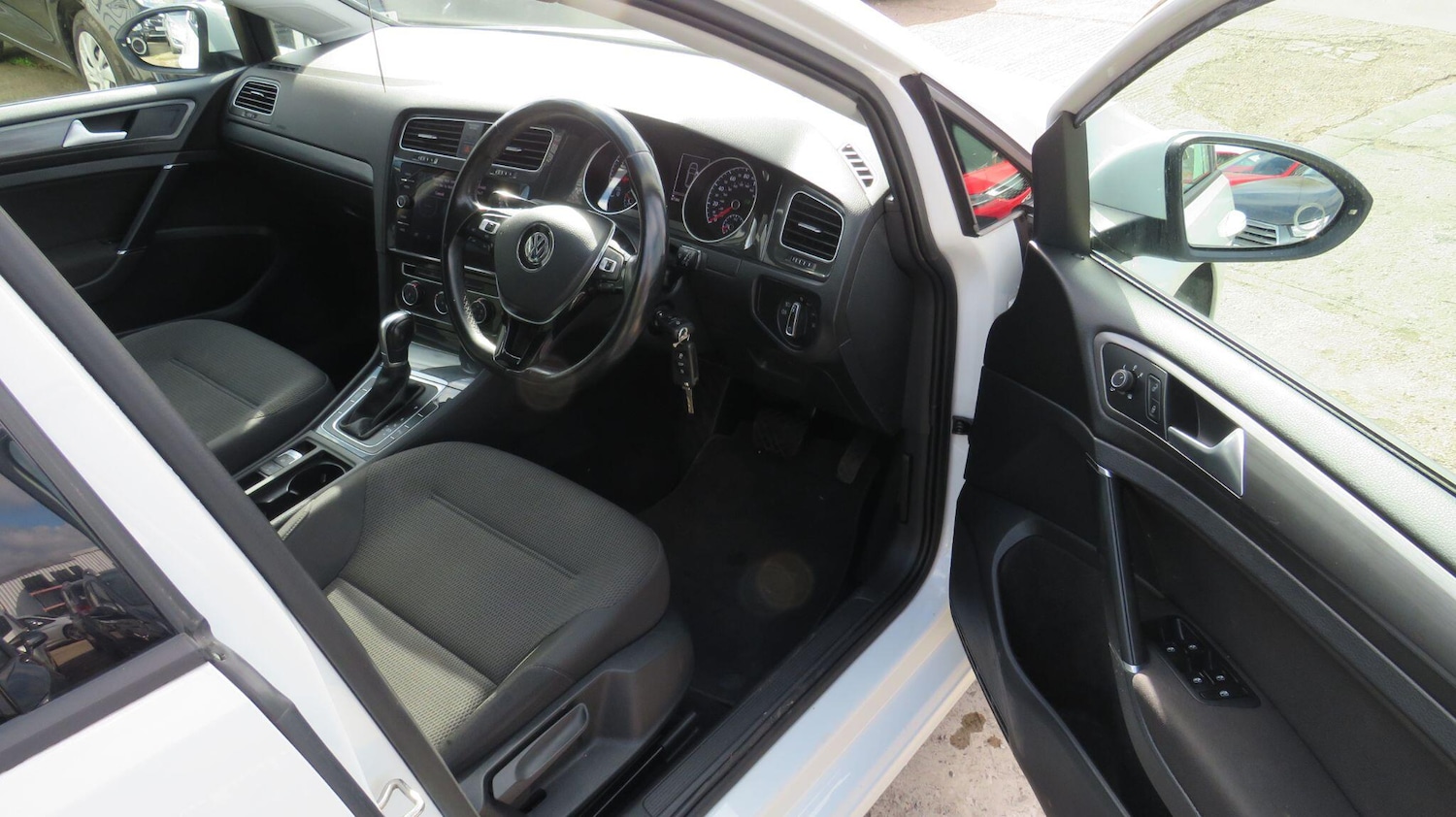 Used Volkswagen Golf 2019 for sale - 78204768: Photo 10