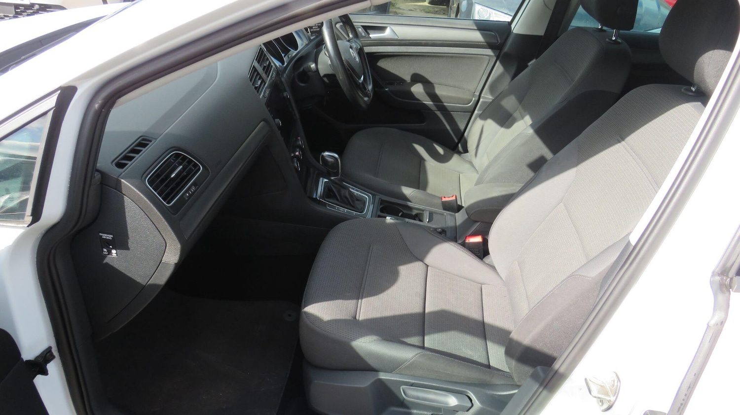 Used Volkswagen Golf 2019 for sale - 78204768: Photo 16