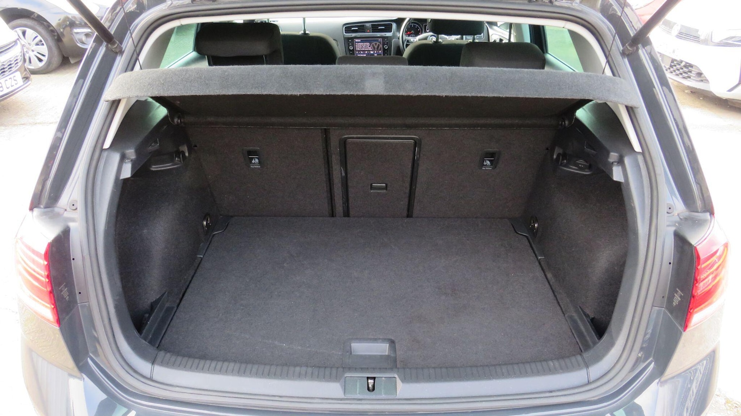 Used Volkswagen Golf for sale - 77808376: Photo 8