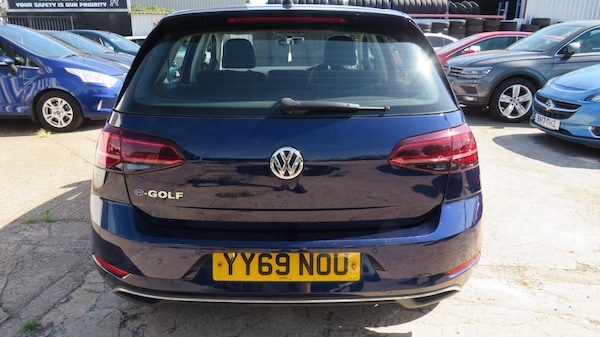 Used Volkswagen Golf 2019 for sale - 75319700: Photo 7