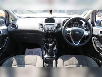 Used Ford Fiesta 2015 for sale - 78536000: Photo