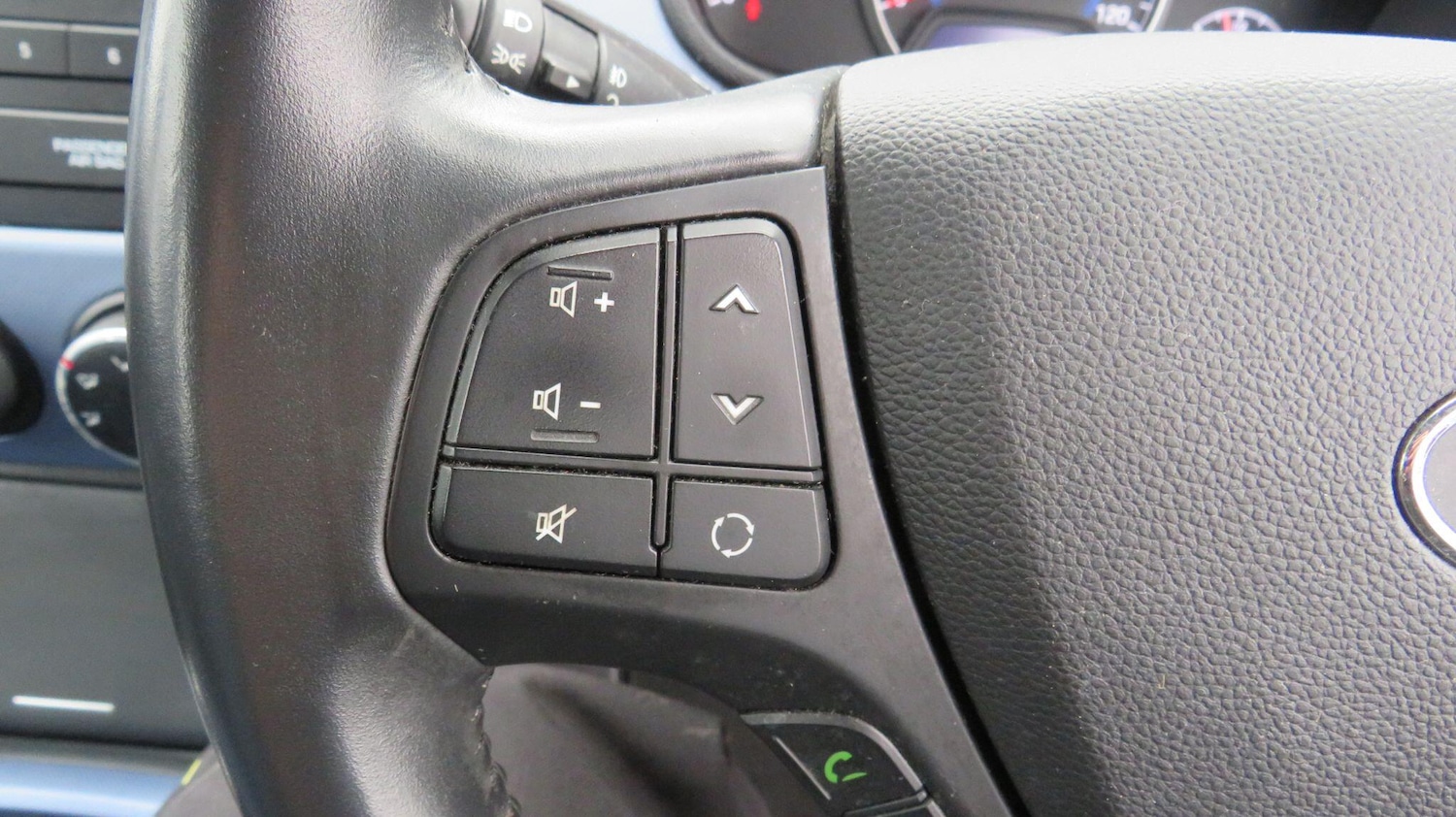 Used Hyundai i10 for sale - 77633120: Photo 21