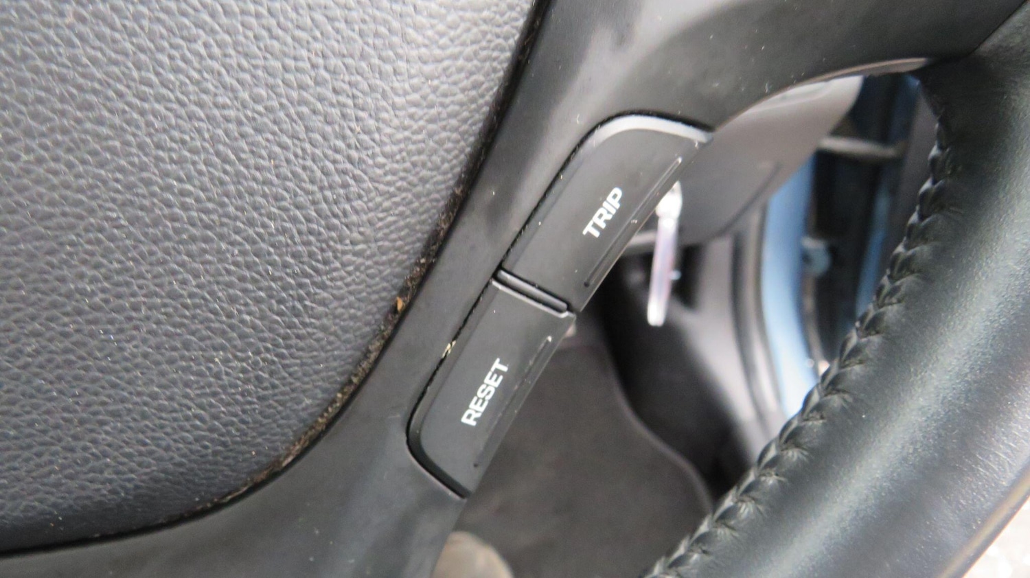 Used Hyundai i10 for sale - 77633120: Photo 24